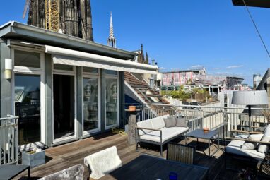 Einzigartiges Single-Penthouse mit Dachterrasse im Schatten des Kölner Doms!