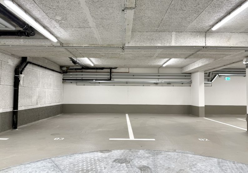 große Stellplätze