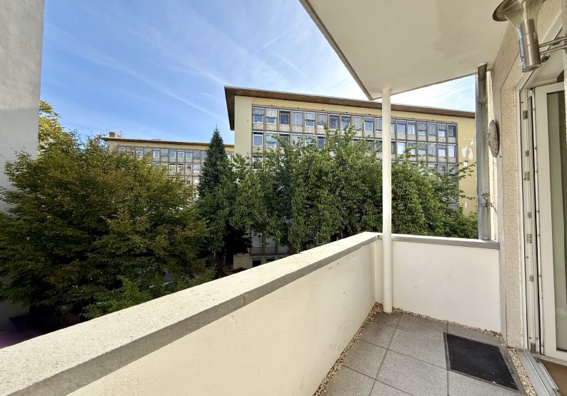 Balkon (Innenhof)