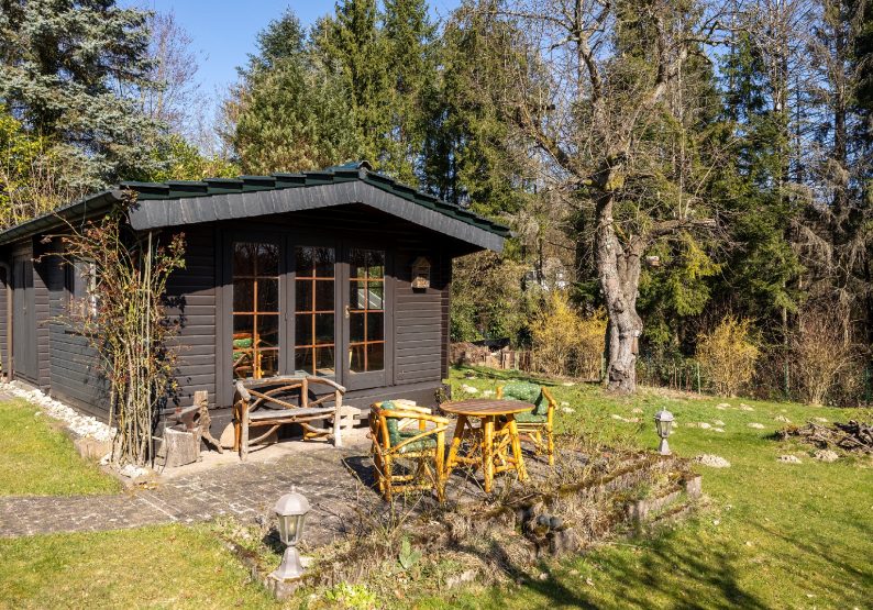 Gartenhaus + Terrassen