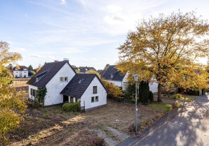 Straßenansicht 1