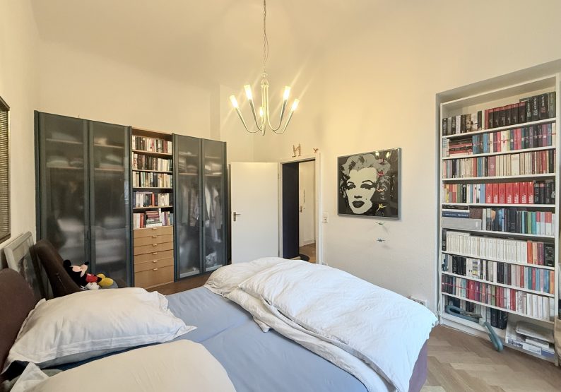 Schlafzimmer (Bild 3)